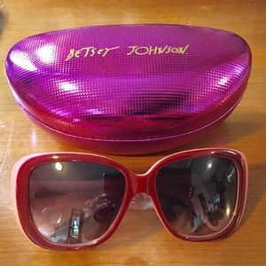 NEW- Betsy Johnson Sunglasses